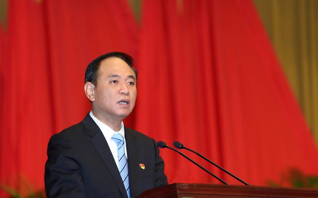对话全国政协委员王百森:建数字孪生工厂 传统石化转型新兴业务